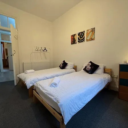 Apartament 2 Bed Flat - Street Parking Glasgow