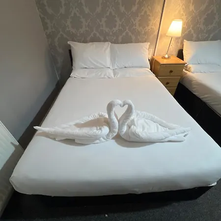 Piccolo 4* Glasgow