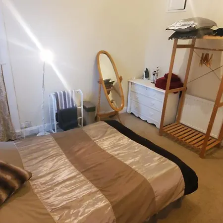 Flat In Close To Local Amenities Apartament *