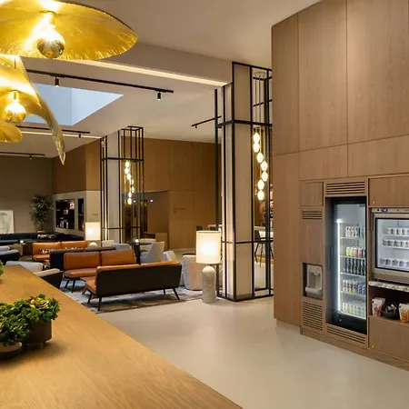 Ac By Marriott מלון