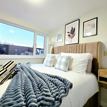 Holiday home 3-bed In Glasgow