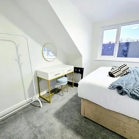 3-bed In Holiday home