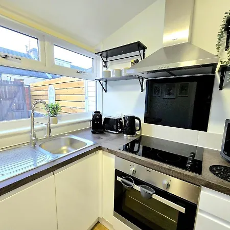 3-bed In Glasgow