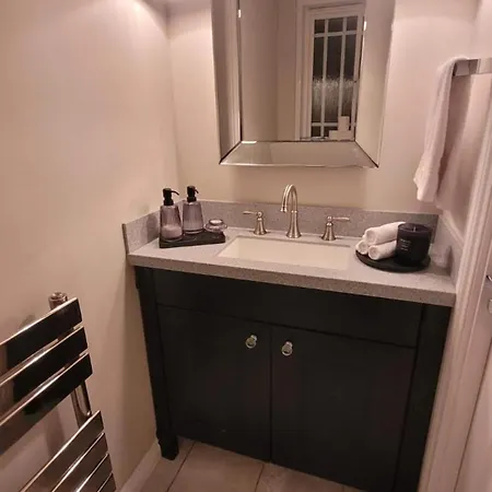 Stylish Modern 3 Bedroom House Free Parking Dom wakacyjny Glasgow