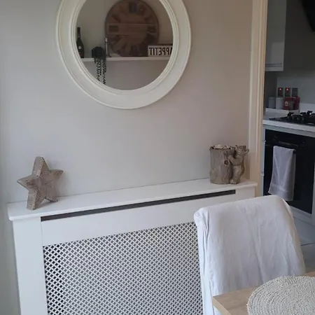 Stylish Modern 3 Bedroom House Free Parking Dom wakacyjny