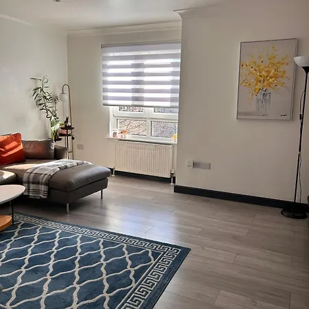 Modern Apartment-sleeps6-parking-seft Check In Glasgow