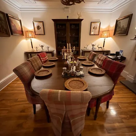 The West Highland Way And Retreat Hotel Glasgow