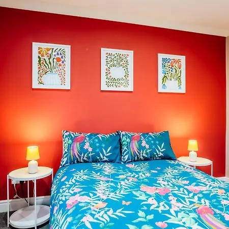 Dalmarnock Holiday home *