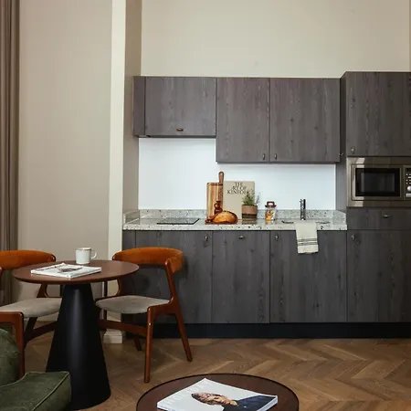 Native Aparthotel 4*