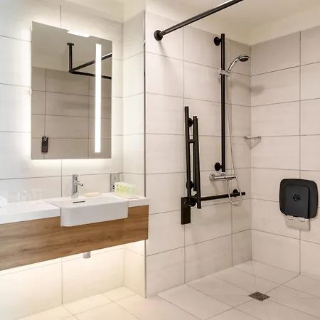 Отель Courtyard By Marriott Sec 4*