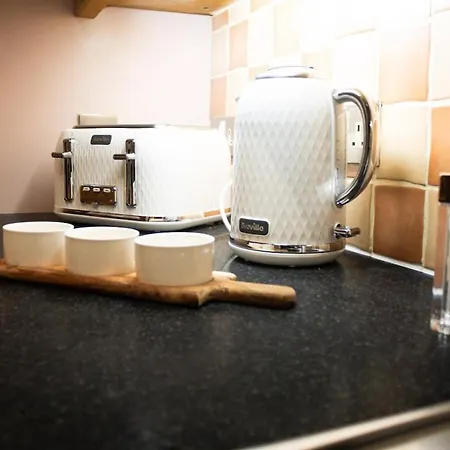 公寓 - Stylish 2 Bed In Unique Ibrox Location Nearby Subway And Free Parking *