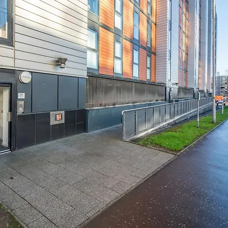 Stylish Finnieston Centre Free Parking Apartmán