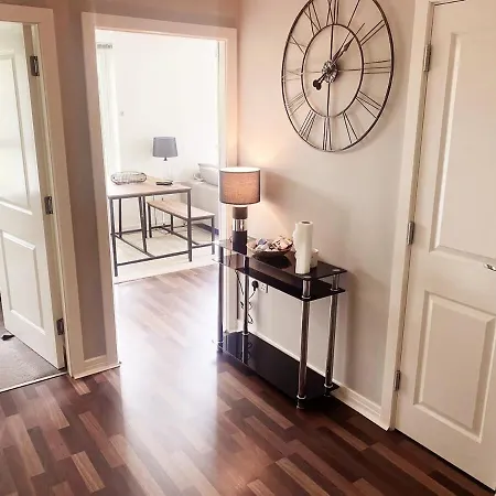 Modern Two Bed With Free Parking * Glasgow