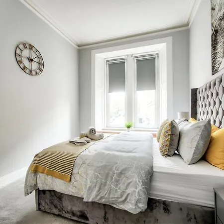 Two Bed Stylish In Heart Of West End * Glasgow
