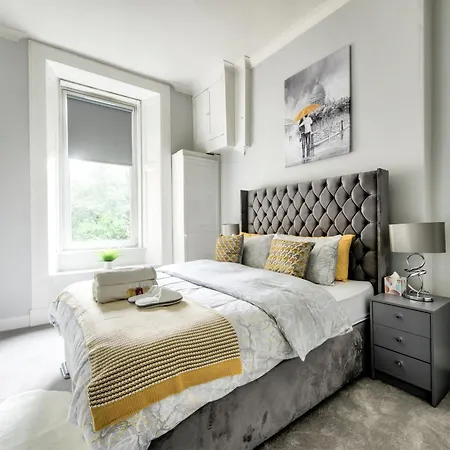 Two Bed Stylish In Heart Of West End Apartamento Glasgow