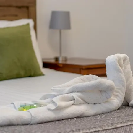 Fabulous Festival Park Private Parking Garden - Pass The Keys Casa vacanze