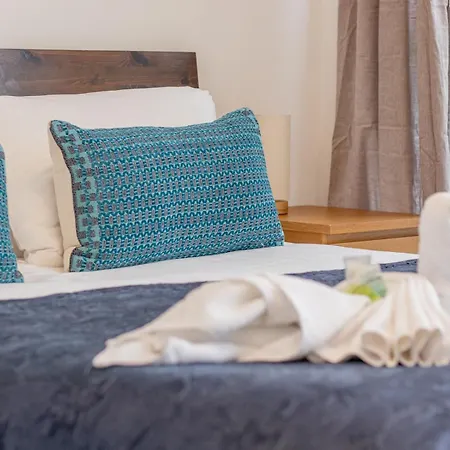 Fabulous Festival Park Private Parking Garden - Pass The Keys