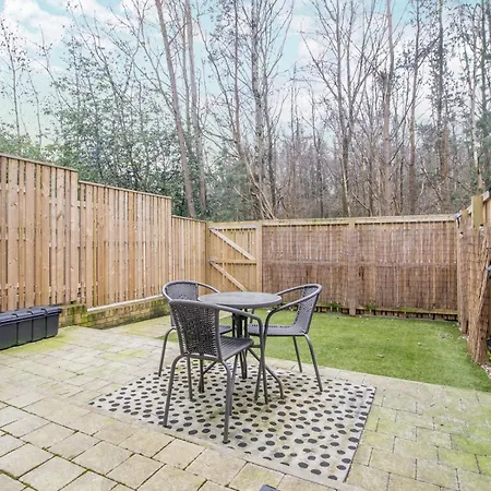 Fabulous Festival Park Private Parking Garden Pass The Keys Glasgow
