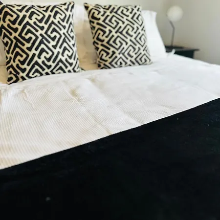 Modern Economy With King Bed Appartement *