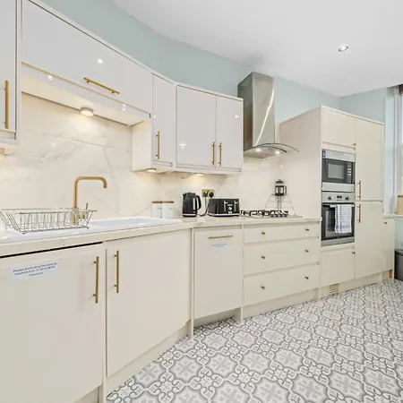 Unique Victorian In * Glasgow