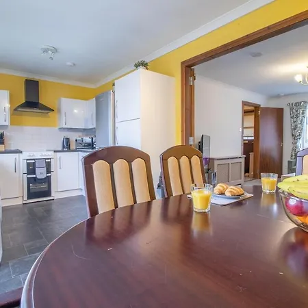 Ideal Contractor 2-bed Near 글라스고