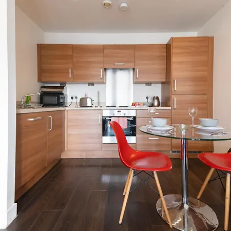 아파트 2 Bdr At Caledonia Luxe Short Lets & Serviced *