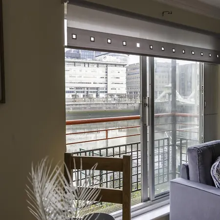Riverview House *
