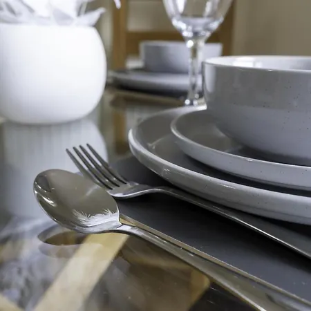 Apartment 2 Bdr By Caledonia Luxe Short Lets & Serviced *