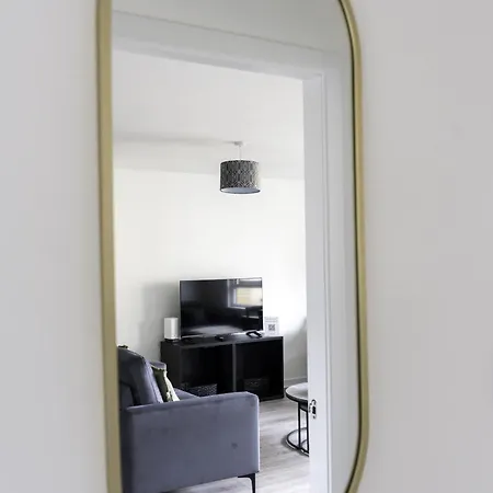 2 Bdr At Caledonia Luxe Short Lets & Serviced