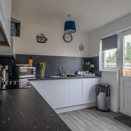 Apartamento Glasgow-parkhead, 2 Bed With Parking *