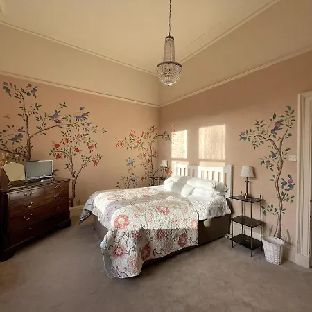 Σπίτι διακοπών 7 Crown Gardens *