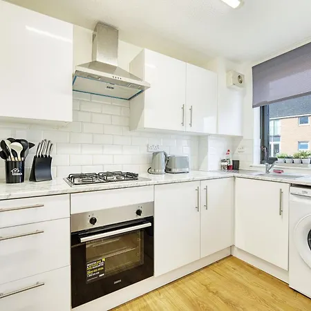 Apartamento 2br Flat With Free Parking In Location Glasgow