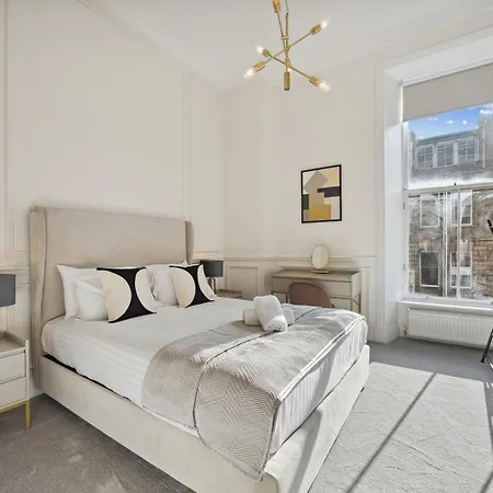 Elegant 2 Bed Blythswood