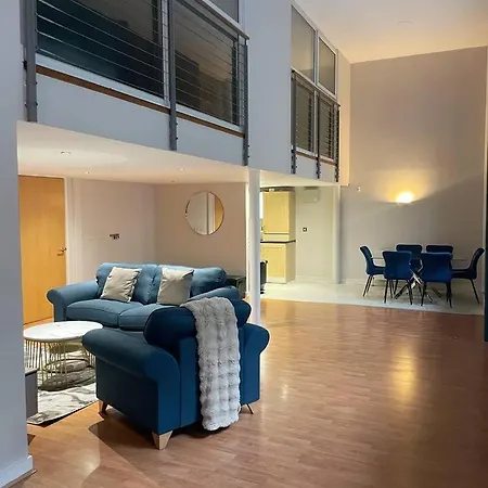 Apartment Sec Hydro Duplex In Finnieston *