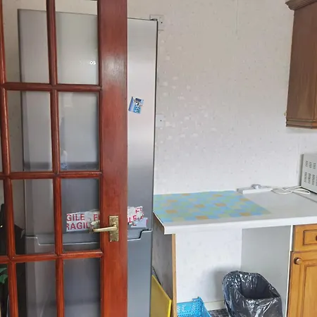 Double Free Parking Guest house Glasgow