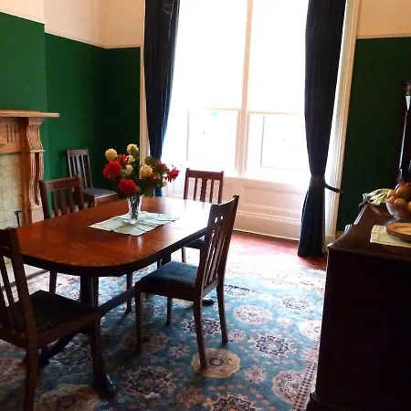 Elegant Victorian In Glasgow's West End