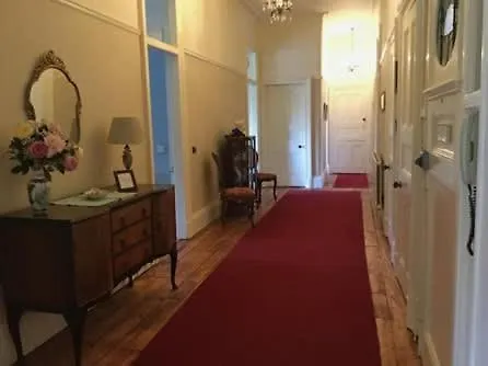Elegant Victorian In Glasgow's West End Appartement