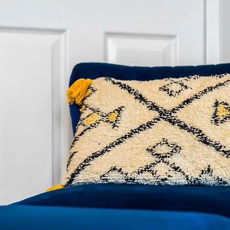 One Bed In The Heart Of