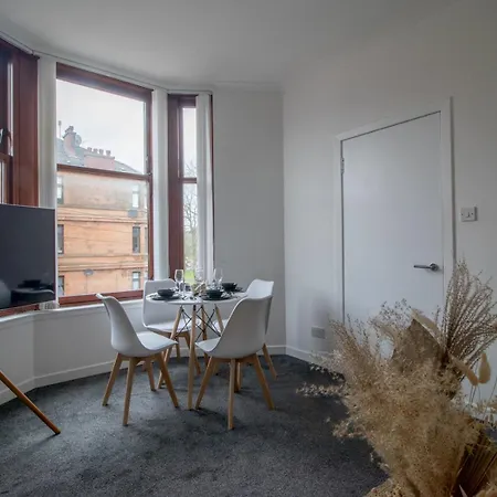 Pass The Keys In South * Glasgow