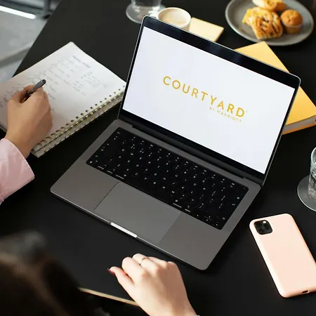 Courtyard By Marriott Sec Отель Глазго