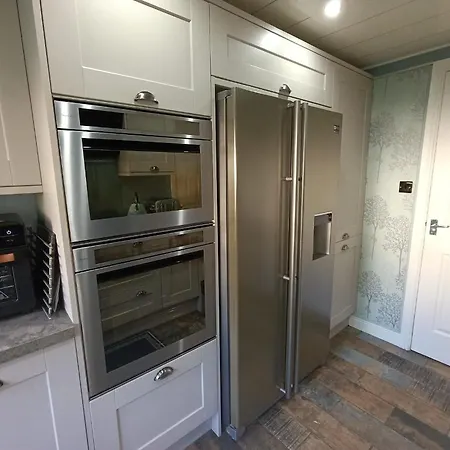 Privatunterkunft Double In Riverside - C *