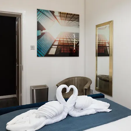 Westend Secc & Hydro - Two Bed By Living Scotland Апартаменты