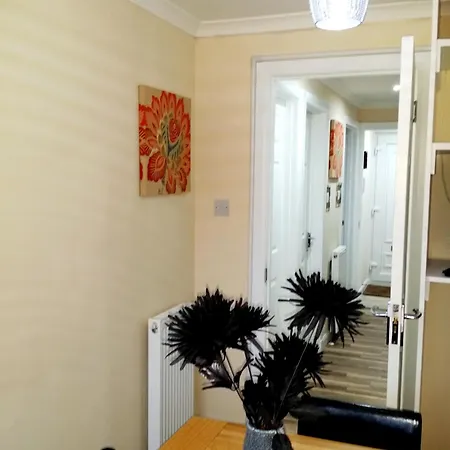 Апартаменты 4 Bedroom Duplex - 6 Beds - Free Parking