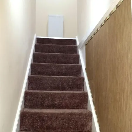 Апартаменты 4 Bedroom Duplex - 6 Beds - Free Parking Глазго