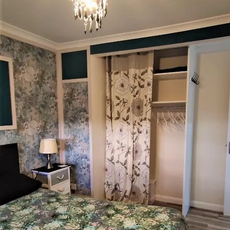 4 Bedroom Duplex - 6 Beds - Free Parking Апартаменты Глазго