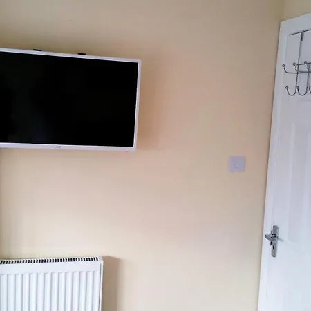 4 Bedroom Duplex - 6 Beds - Free Parking * Glasgow