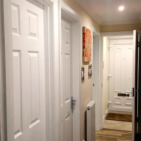 4 Bedroom Duplex - 6 Beds - Free Parking Апартаменты Глазго
