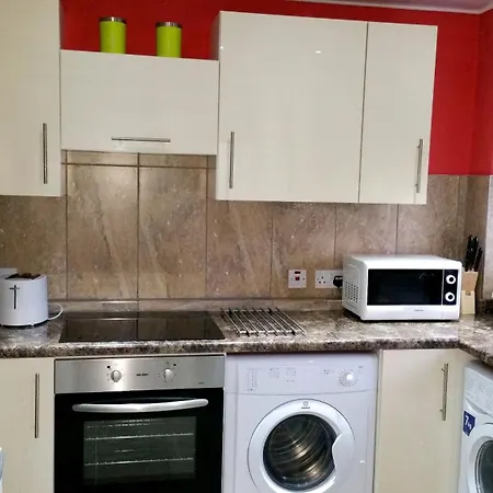 Апартаменты 4 Bedroom Duplex - 6 Beds - Free Parking