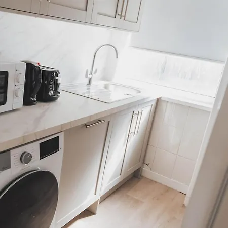 Stylish 3br Near Hampden No 264 With Free Parking גלאזגו