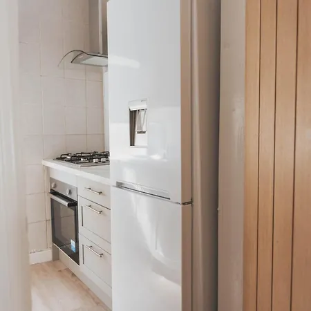 Stylish 3br Near Hampden No 264 With Free Parking * גלאזגו